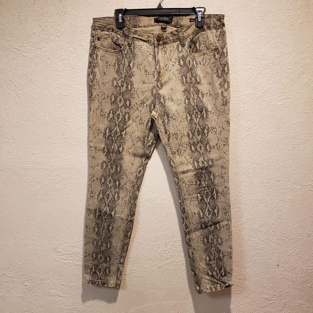 Judy Blue Skinny Fit Womens Size 15/32 Mid Rise Snakeskin Print Jeans
